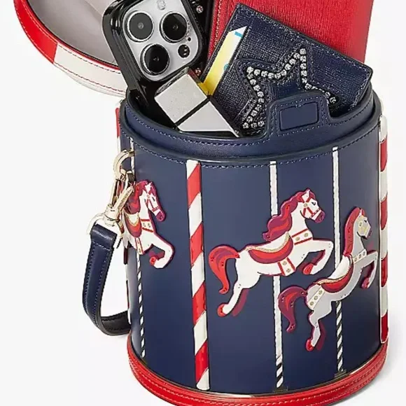 NWT Kate Spade Winter Wonders Carousel 3D Crossbody Bag Novelty Collector Item
